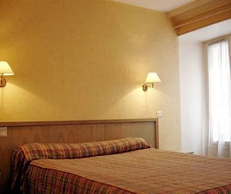 Enghien Apartment