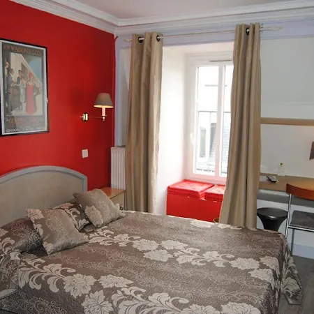 Enghien Apartment *